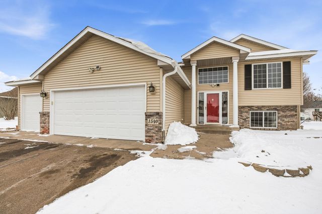1540 Timberdoodle Drive, Saint Cloud, MN 56303