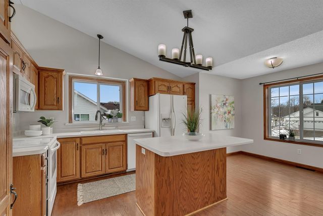 1540 Timberdoodle Drive, Saint Cloud, MN 56303