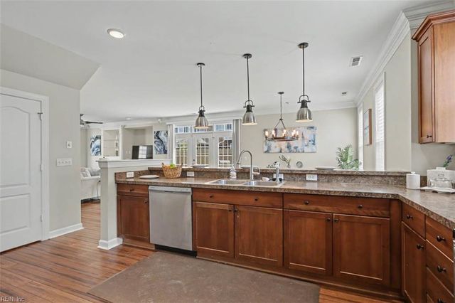 5229 Ordsall PL, Virginia Beach, VA 23455