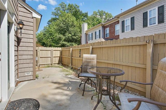 5229 Ordsall PL, Virginia Beach, VA 23455