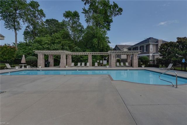 5229 Ordsall PL, Virginia Beach, VA 23455