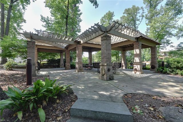 5229 Ordsall PL, Virginia Beach, VA 23455
