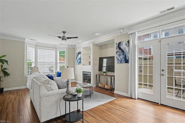 5229 Ordsall PL, Virginia Beach, VA 23455