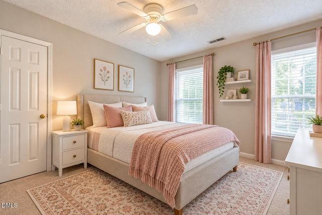 540 W Juniper Avenue, Wake Forest, NC 27587