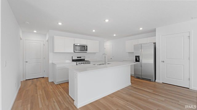 12919 Rey Cove, Fort Wayne, IN 46818