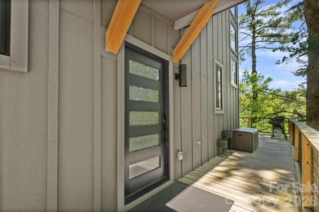 1385 Niley Cook Road, Blowing Rock, NC 28605