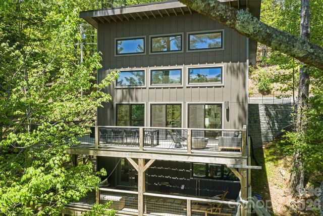 1385 Niley Cook Road, Blowing Rock, NC 28605