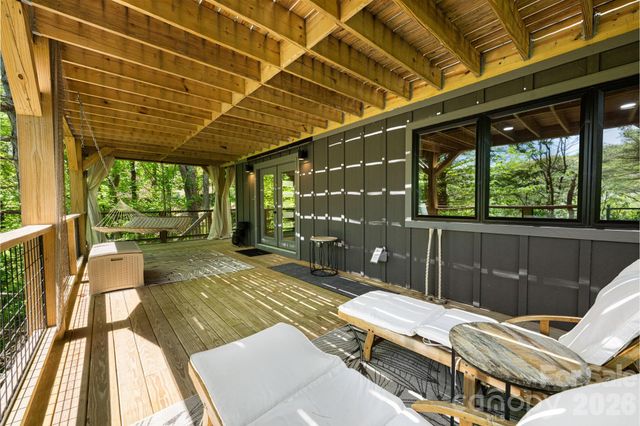 1385 Niley Cook Road, Blowing Rock, NC 28605