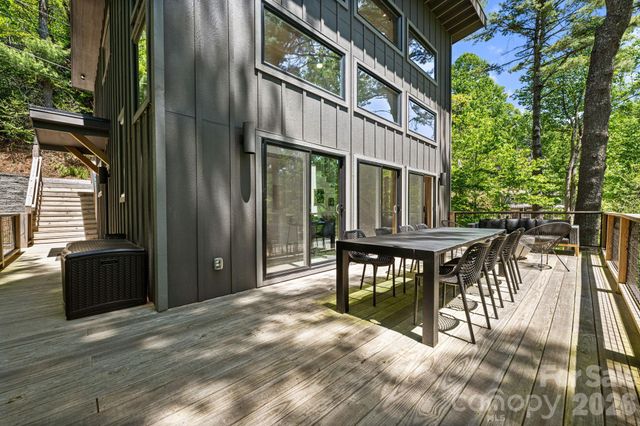 1385 Niley Cook Road, Blowing Rock, NC 28605