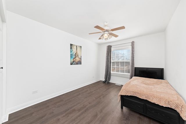 8534 Westberry Lane, Tinley Park, IL 60487