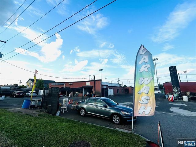 75 W Route 46, Lodi, NJ 07644