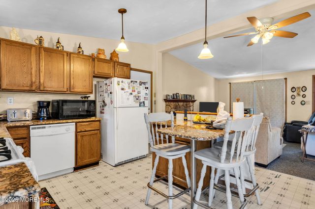 1333 Longboat Avenue, Beachwood, NJ 08722