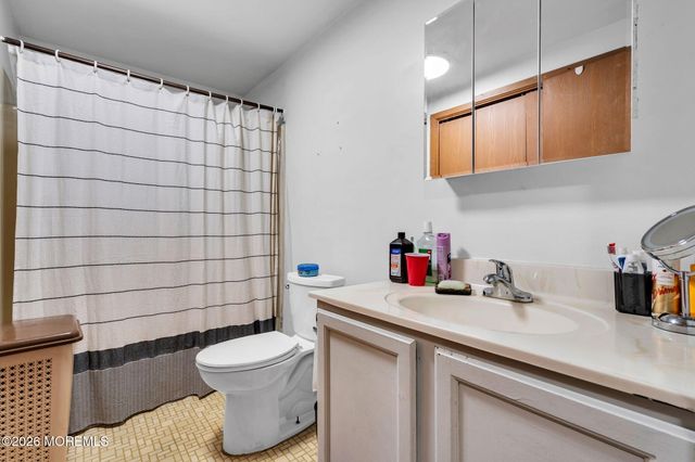 1333 Longboat Avenue, Beachwood, NJ 08722