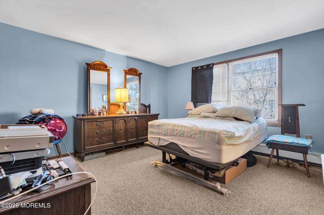 1333 Longboat Avenue, Beachwood, NJ 08722