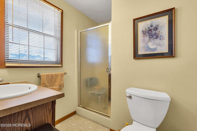 1333 Longboat Avenue, Beachwood, NJ 08722