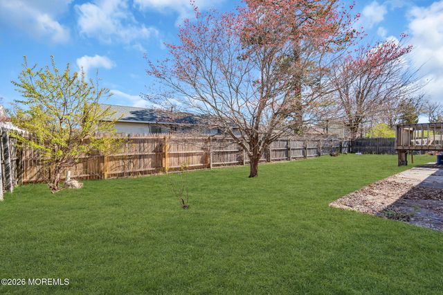 1333 Longboat Avenue, Beachwood, NJ 08722