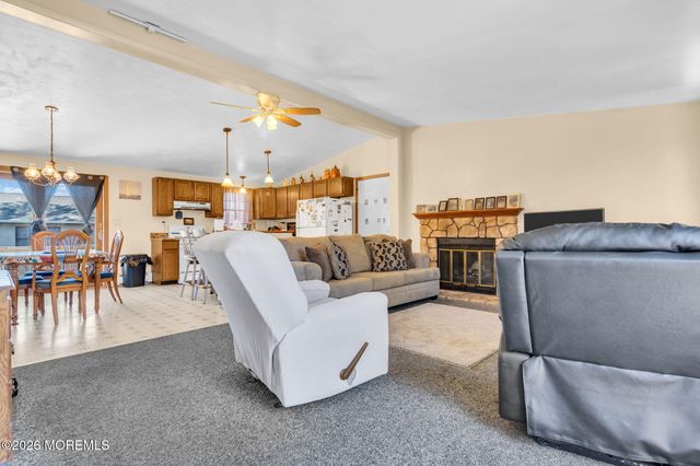 1333 Longboat Avenue, Beachwood, NJ 08722