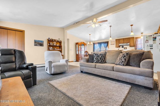 1333 Longboat Avenue, Beachwood, NJ 08722