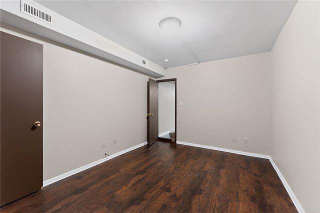 130 Harphen St, Versailles Boro, PA 15132