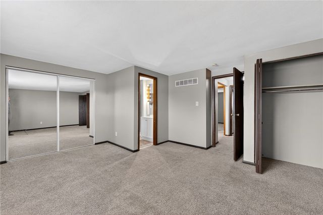 130 Harphen St, Versailles Boro, PA 15132