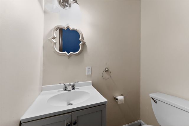 130 Harphen St, Versailles Boro, PA 15132