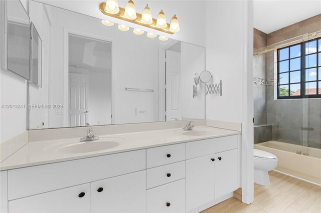 1559 Passion Vine Cir 7-2, Weston, FL 33326