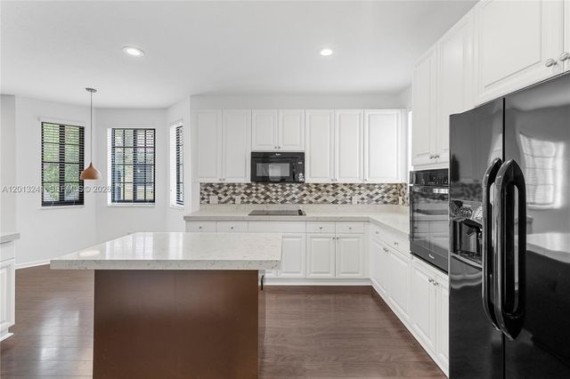 1559 Passion Vine Cir 7-2, Weston, FL 33326
