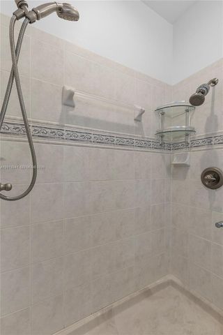1559 Passion Vine Cir 7-2, Weston, FL 33326