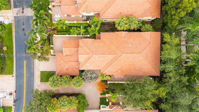 1559 Passion Vine Cir 7-2, Weston, FL 33326