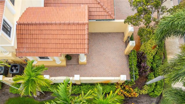 1559 Passion Vine Cir 7-2, Weston, FL 33326