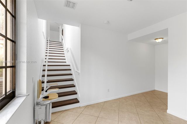1559 Passion Vine Cir 7-2, Weston, FL 33326