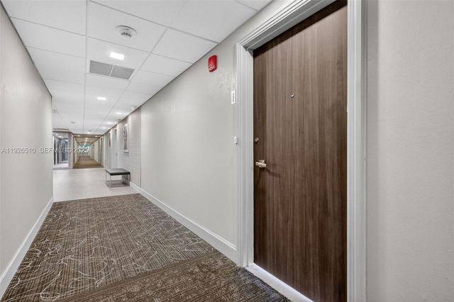 300 Bayview Dr 202, Sunny Isles Beach, FL 33160