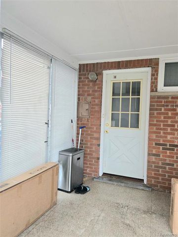 8450 Norborne Avenue, Dearborn Heights, MI 48127