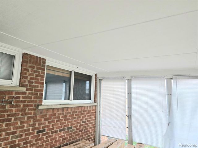 8450 Norborne Avenue, Dearborn Heights, MI 48127