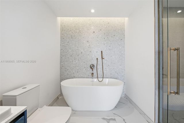 2678 Tigertail Ave 1501, Miami, FL 33133