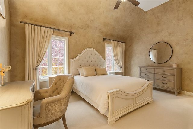 1607 Fieldstone Lane, Franklin Park, PA 15143