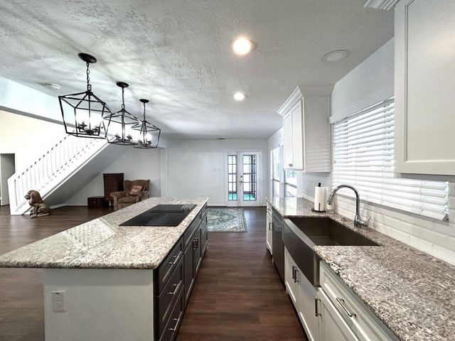 707 Trademark Place, Houston, TX 77079