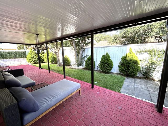 707 Trademark Place, Houston, TX 77079