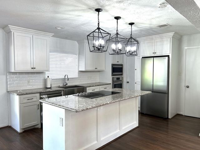 707 Trademark Place, Houston, TX 77079