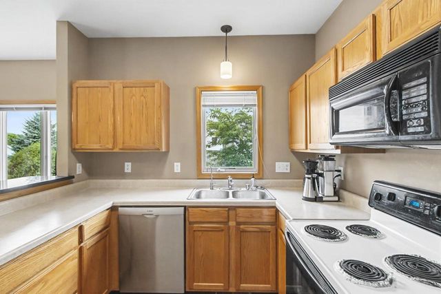 24 Boca Grande Way, Madison, WI 53719