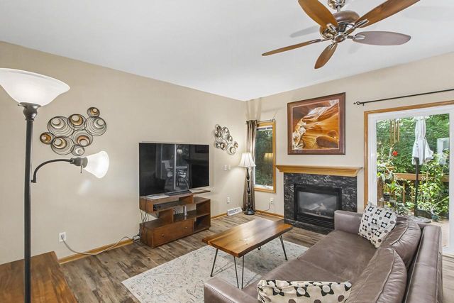 24 Boca Grande Way, Madison, WI 53719