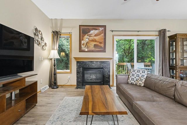 24 Boca Grande Way, Madison, WI 53719