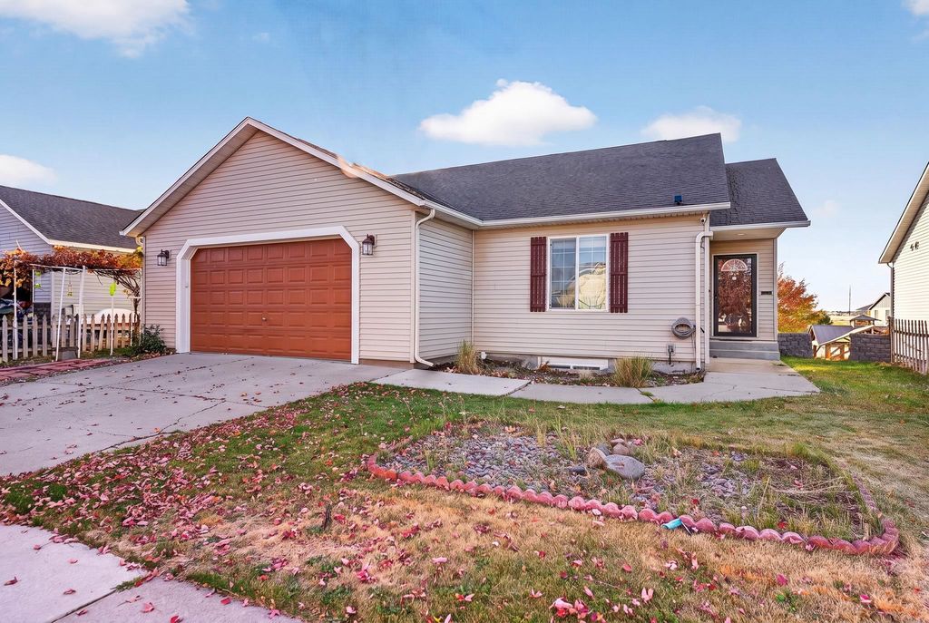 824 S Aspen St, Airway Heights, WA 99001 photo 2
