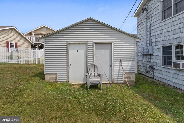 1 LAKEVIEW DR, New Egypt, NJ 08533