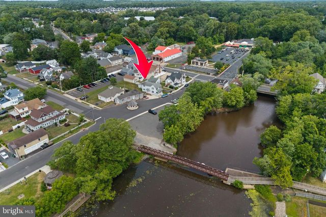 1 LAKEVIEW DR, New Egypt, NJ 08533