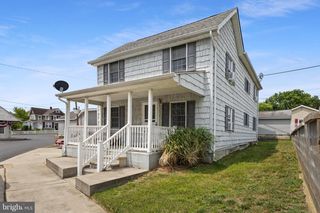 1 LAKEVIEW DR, New Egypt, NJ 08533
