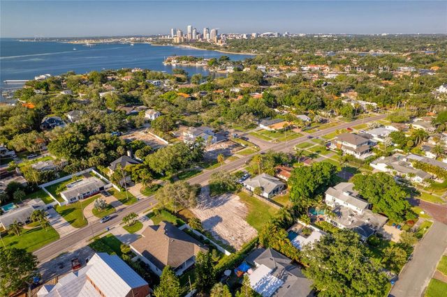 1020 SNELL ISLE BOULEVARD NE, St Petersburg, FL 33704
