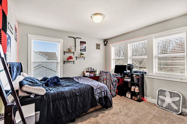 527 Cliffwood Avenue, Portage City, MI 49002