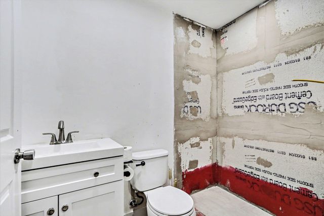 527 Cliffwood Avenue, Portage City, MI 49002