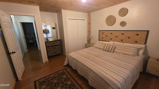 3230 Cove Creek Way, Sevierville, TN 37862